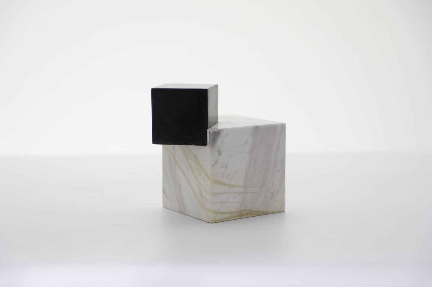 BLACK & WHITE MARBLE DESKTOP SCULPTURE