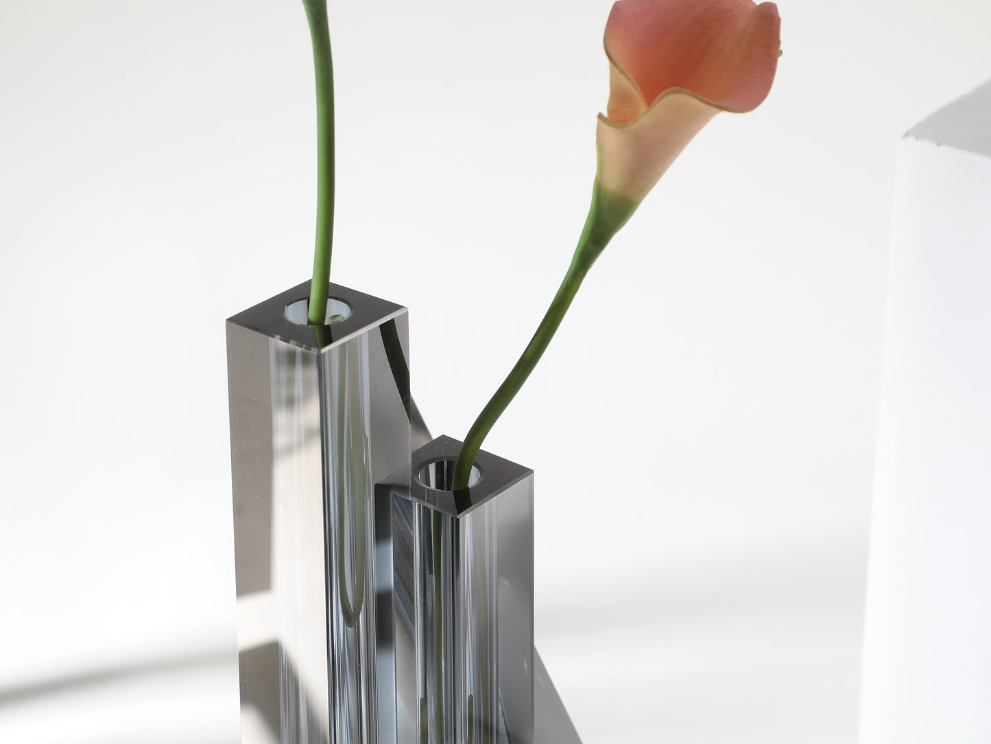 RECTANGULAR COLUMNS CRYSTAL VASE